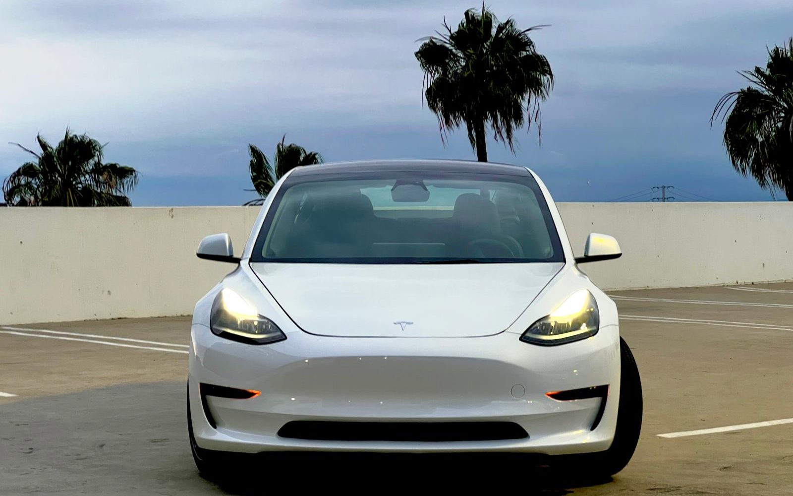 Tesla Model 3 STANDART RANGE- NEW CAR — CAR SOLD —