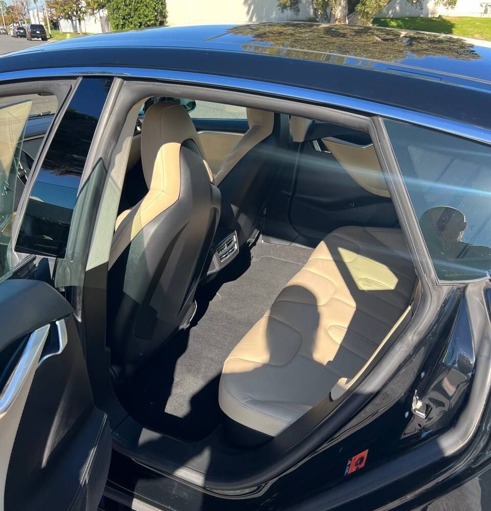 Tesla Model S 85 2014